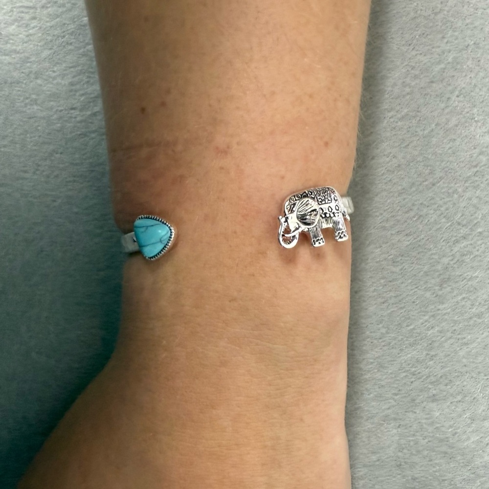 Silver Elephant Bracelet With Turquoise Accent